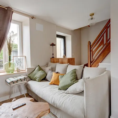 Tatil Evi La Clouterie - Face Au Ruisseau Piscine Privee *