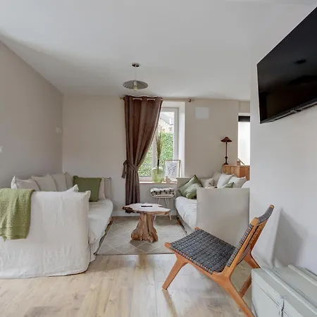 Tatil Evi La Clouterie - Face Au Ruisseau Piscine Privee Remilly-Aillicourt