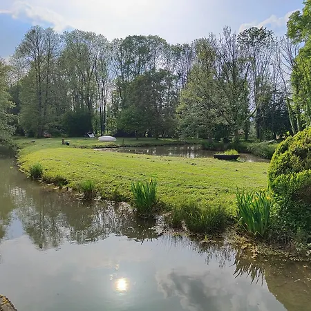Tatil Evi La Clouterie - Face Au Ruisseau Piscine Privee *